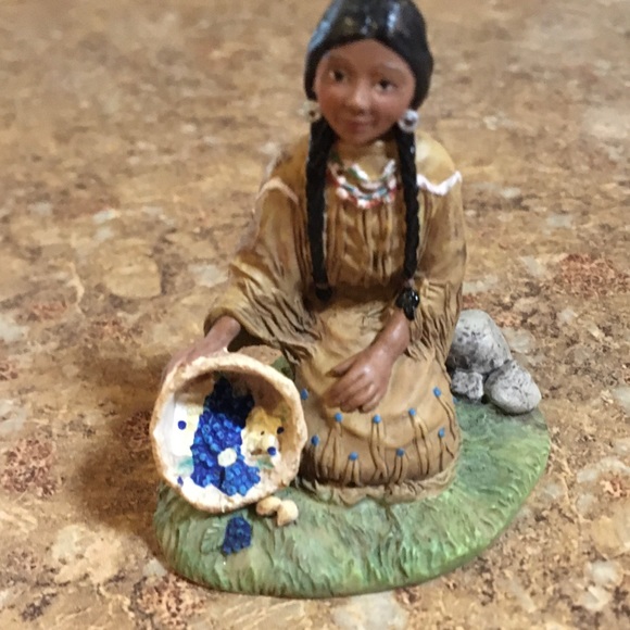 American Girl Kaya Doll Native Hallmark Ornament - Picture 3 of 8